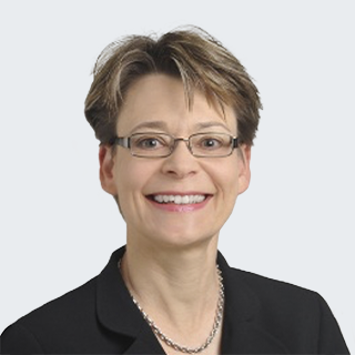 Dr. iur. Annette Dolge, LL.M. (Leitung)